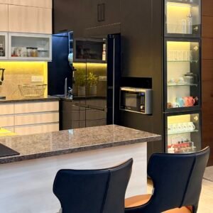 LG 655 L side by side refrigerator Black Mirror Finish - Image 2