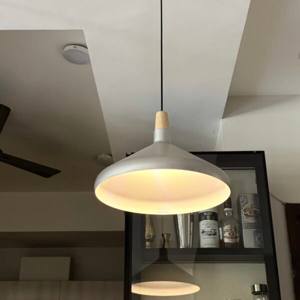 Pendant lamp in aluminium and wood finish with colour changing bulbs